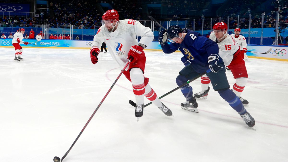 PAP/EPA / ALEX PLAVEVSKI / Na zdjęciu od lewej: Anton Slepyshev