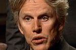 "Dwóch i pół": Gary Busey w psychiatryku z Alanem Harperem