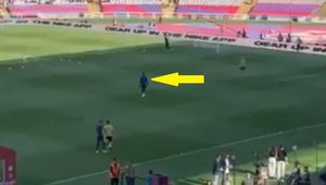Szczęsny i ter Stegen wyszli na rozgrzewkę. Zobacz, kogo kibice przywitali cieplej