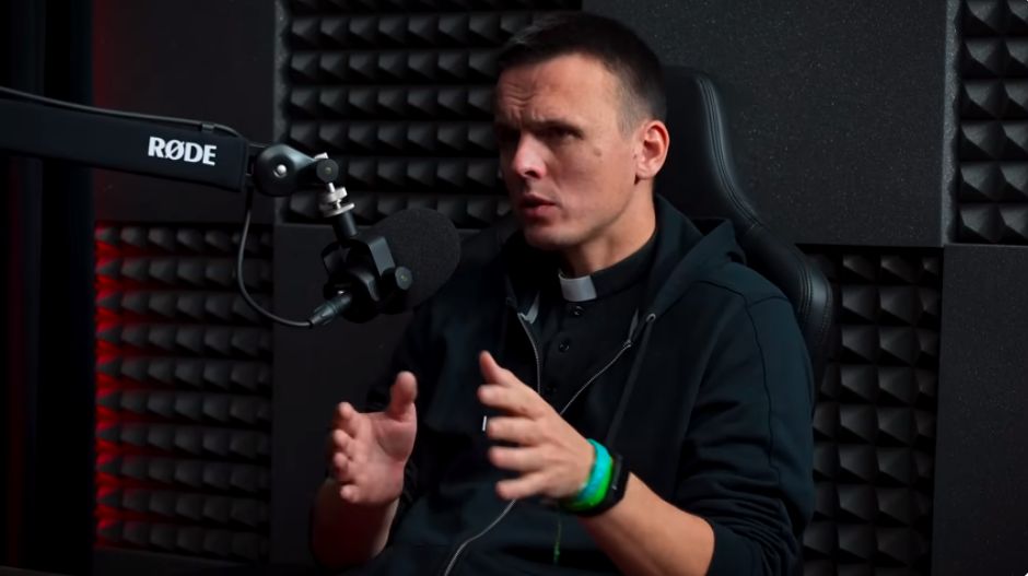 Ksiądz Rafał Główczyński ujawnia prawdę o zarobkach duchownych