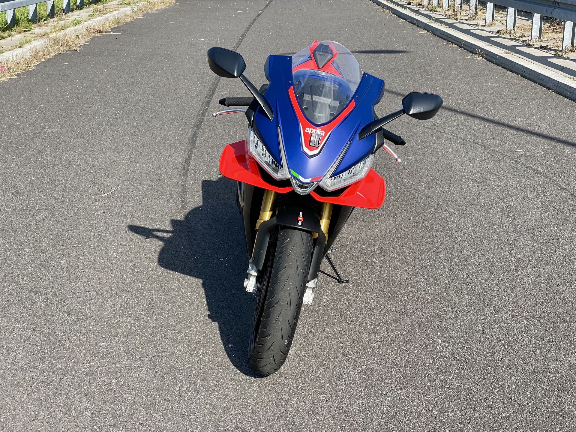 Aprilia RSV4 Factory