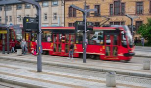 Śląskie. Łatwiej sprawdzisz, ile będziesz czekał. Więcej elektronicznych tablic na przystankach ZTM