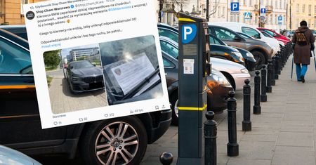 Kierowca BMW się nie krępował. Spójrzcie, co włożył za wycieraczkę