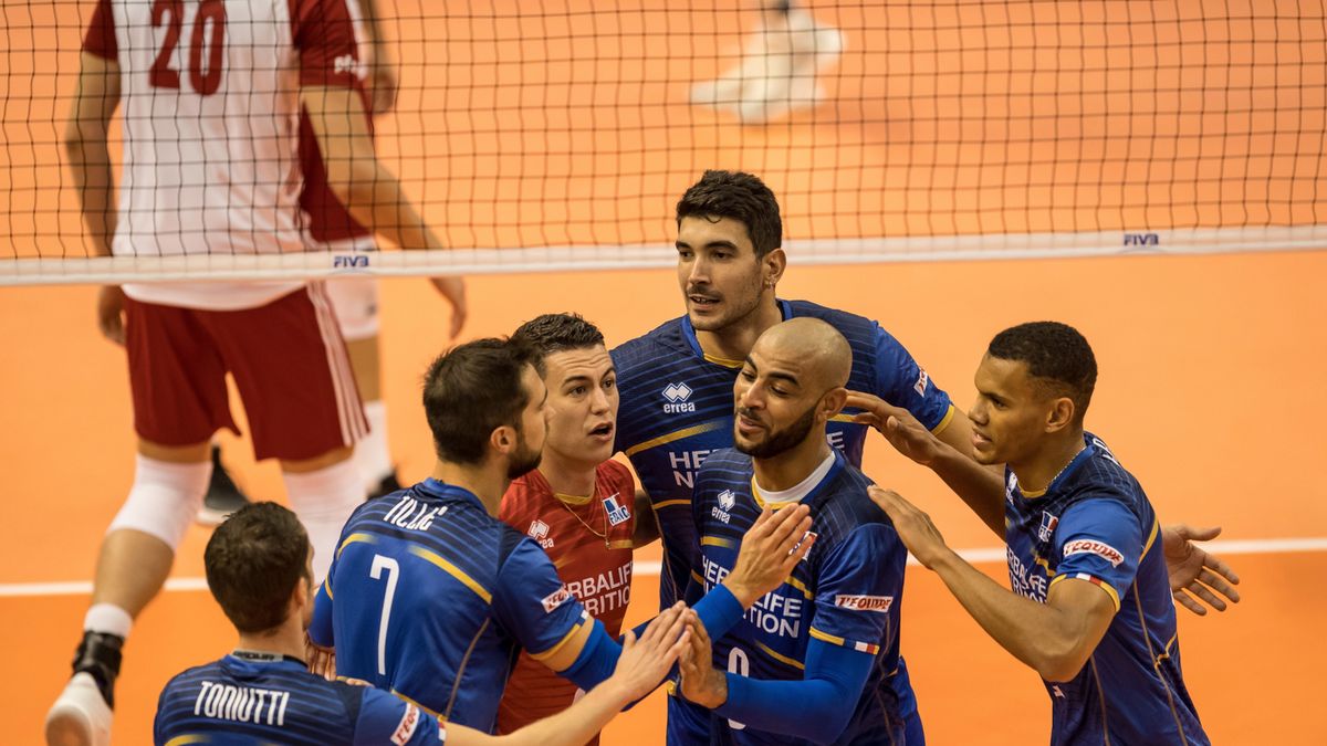 PAP / Maciej Kulczyński / Na zdjęciu: zawodnicy Francji cieszą się podczas meczu z Polską w grupie H mistrzostw świata 