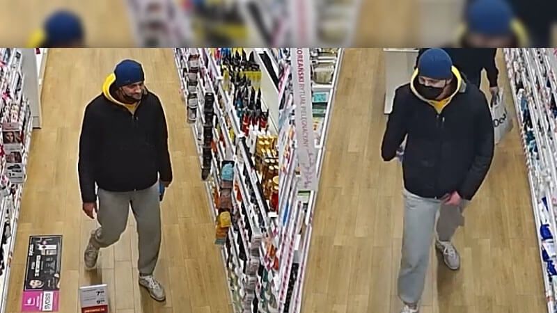 Zdjęcia mężczyzny, który ukradł perfumy w drogerii