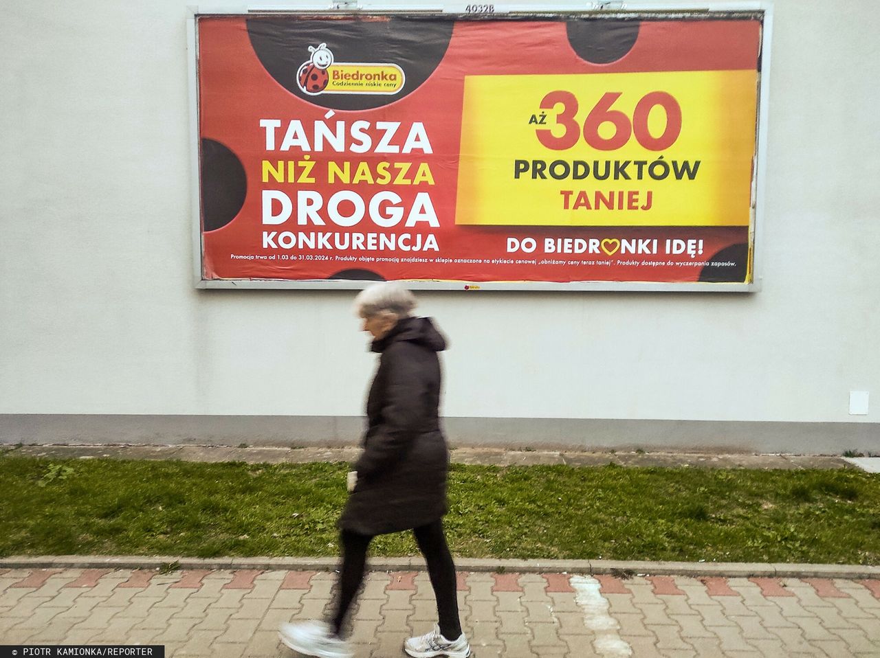 Od 1 kwietnia rośnie VAT na żywność. "Wojna cenowa może zaabsorbować część podwyżki"