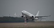 Boeing znów z problemami. Stracona pokrywa silnika i lądowanie awaryjne