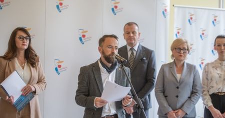 Warszawa blokuje planowane wydatki budżetowe