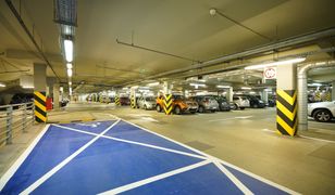 Warszawa. Parking pod pl. Krasińskich jak nowy. Koniec remontu