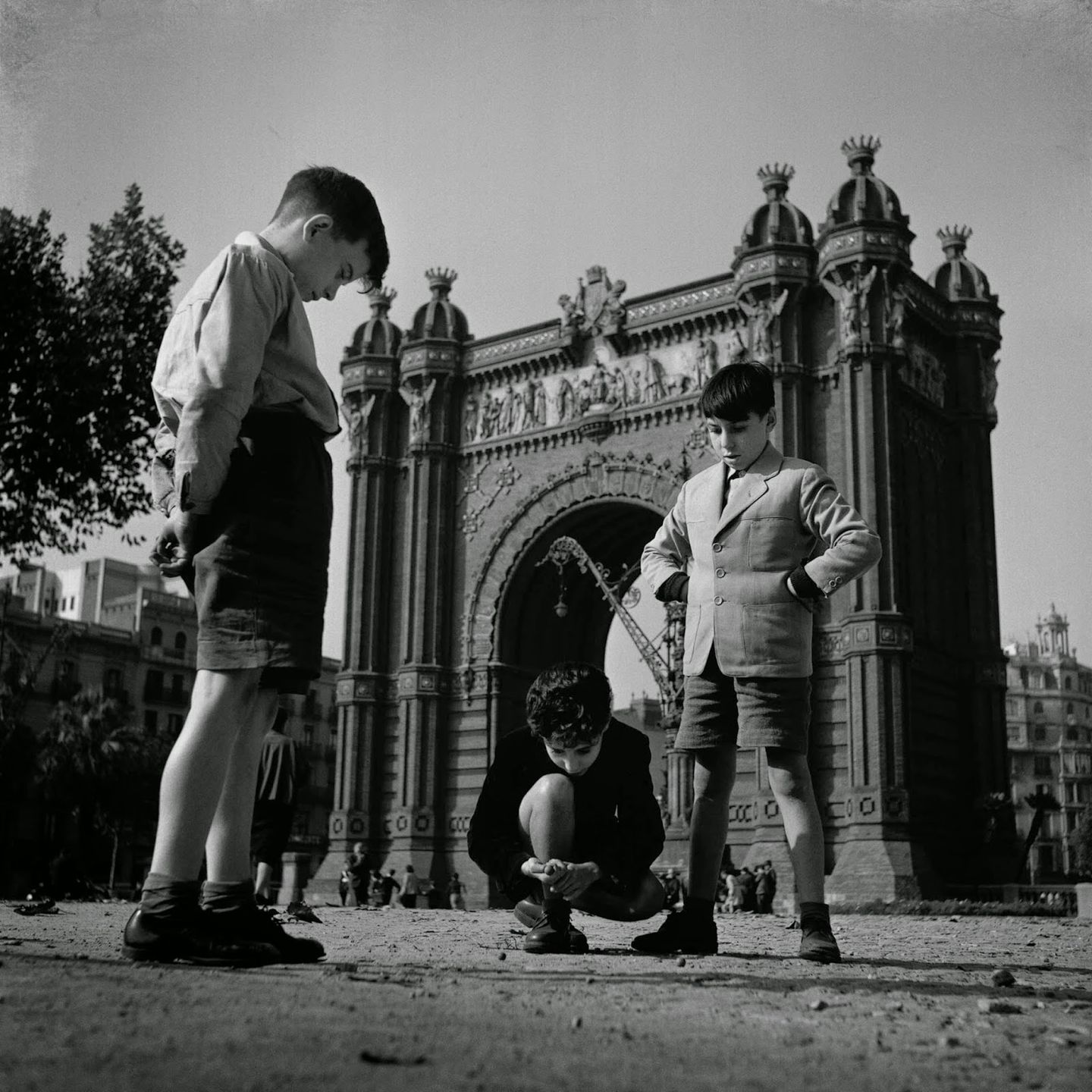 Niesamowite czarno-białe zdjęcia z ulic Madrytu i Barcelony lat 50. 16