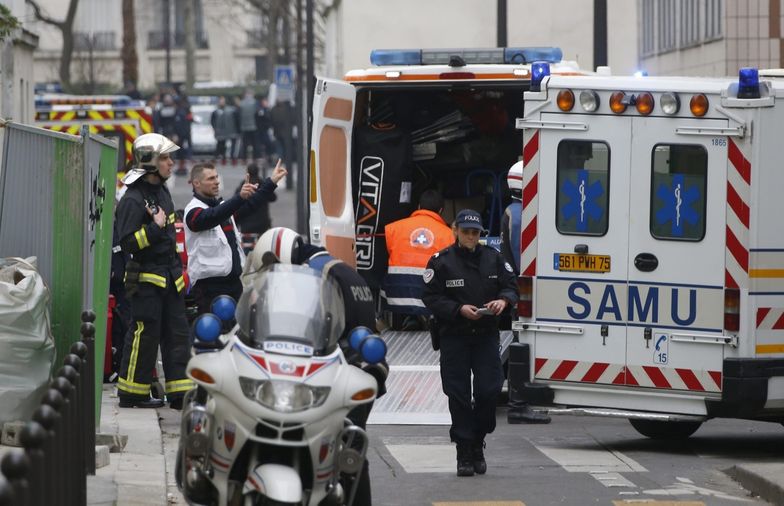 Prezydent Francji natychmiast pojechał <br>na miejsce ataku