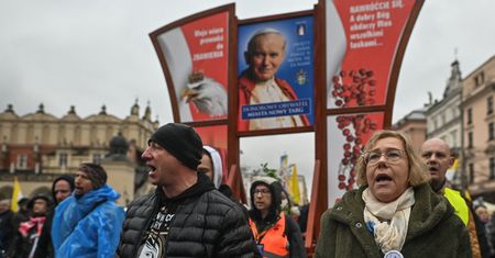 Czyszczenie kuratoriów po Czarnku. Barbara Nowak i inni ''na wylocie"