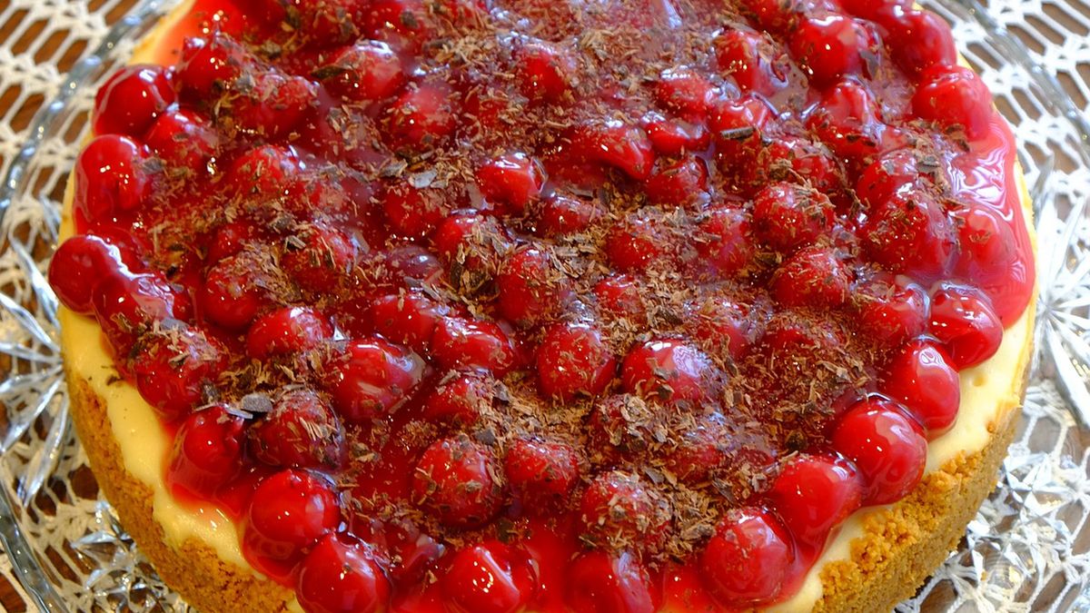 Czereśnie w puszce w wodzie (owoce i płyn)