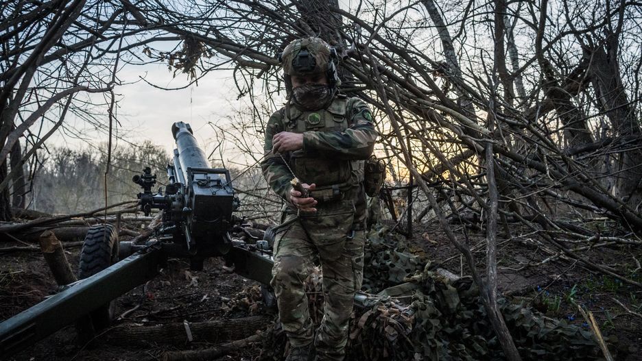 DONETSK OBLAST, UKRAINE - APRIL 01: A Ukrainian soldier fires an artillery in the direction of Siversk, Donetsk Oblast, Ukraine on April 01, 2024. (Photo by Wolfgang Schwan/Anadolu via Getty Images)