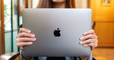 MacBook Air czy MacBook Pro? Który komputer Apple wybrać?