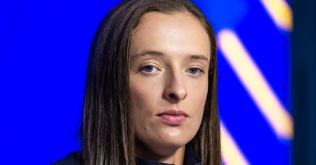 "Tenis ma problem z lekami". Posłużył się przykładem Igi Świątek