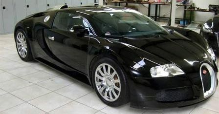 Bugatti Veyron na sprzedaż... od Jensona Buttona!