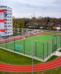 Gliwice. Zmodernizowano szkolne boisko. Mogą z niego korzystać nie tylko uczniowie