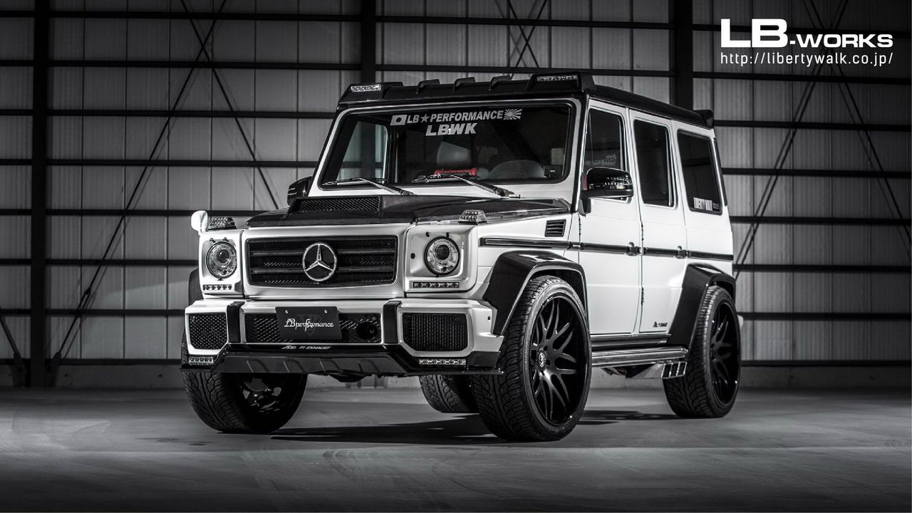 Mercedes-AMG G63 Liberty Walk. Poprzednia generacja nadal ma się dobrze