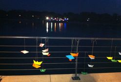 Warszawa. Święto Wisły. Pływające teatry, wachlarze bojowe, łodzie i koncertowa Rusałka