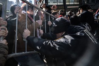 Działo się w nocy. Zablokowali nalot na imigrantów w Nowym Jorku