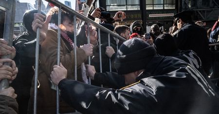 Działo się w nocy. Zablokowali nalot na imigrantów w Nowym Jorku