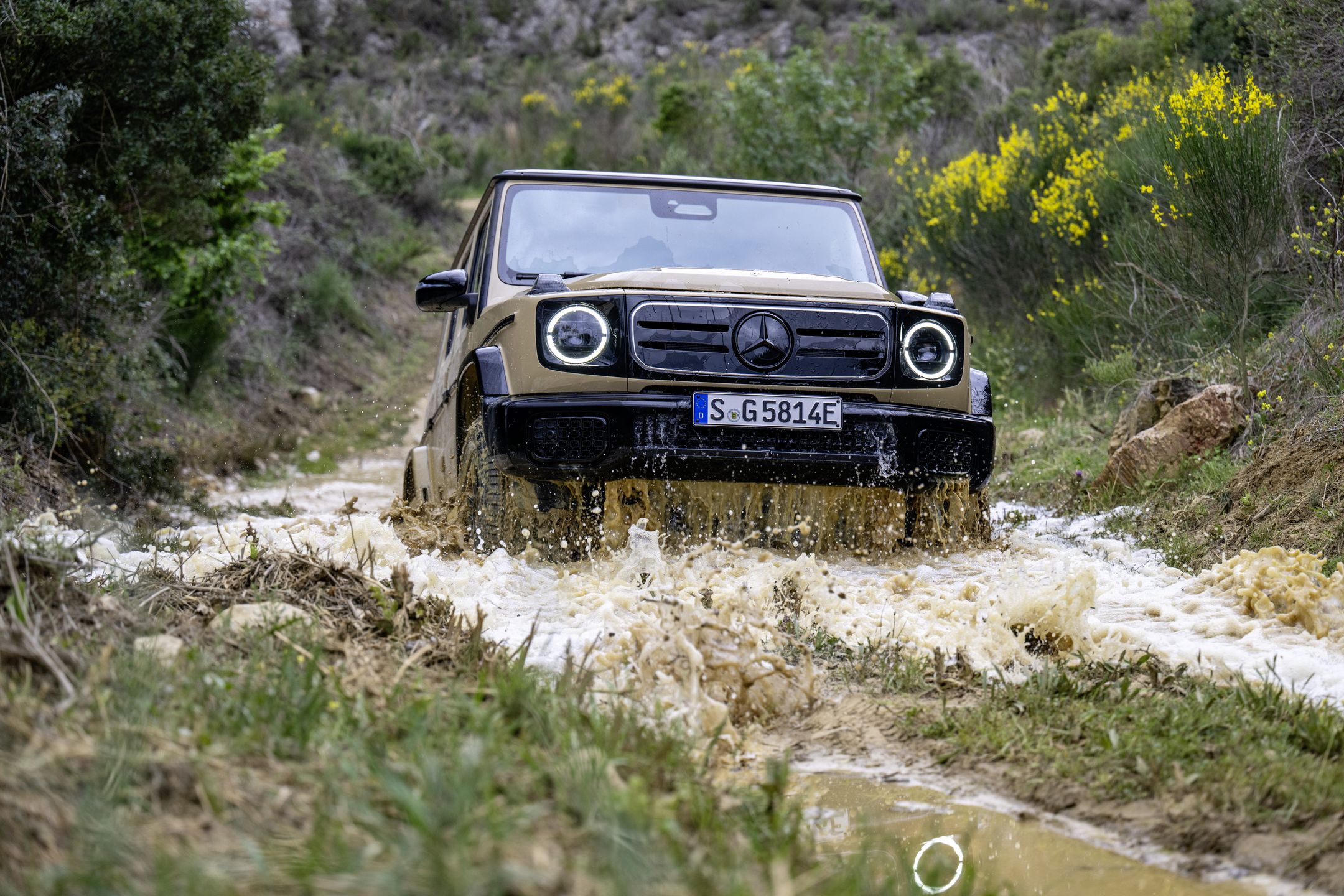 Mercedes-Benz G 580 (W465)