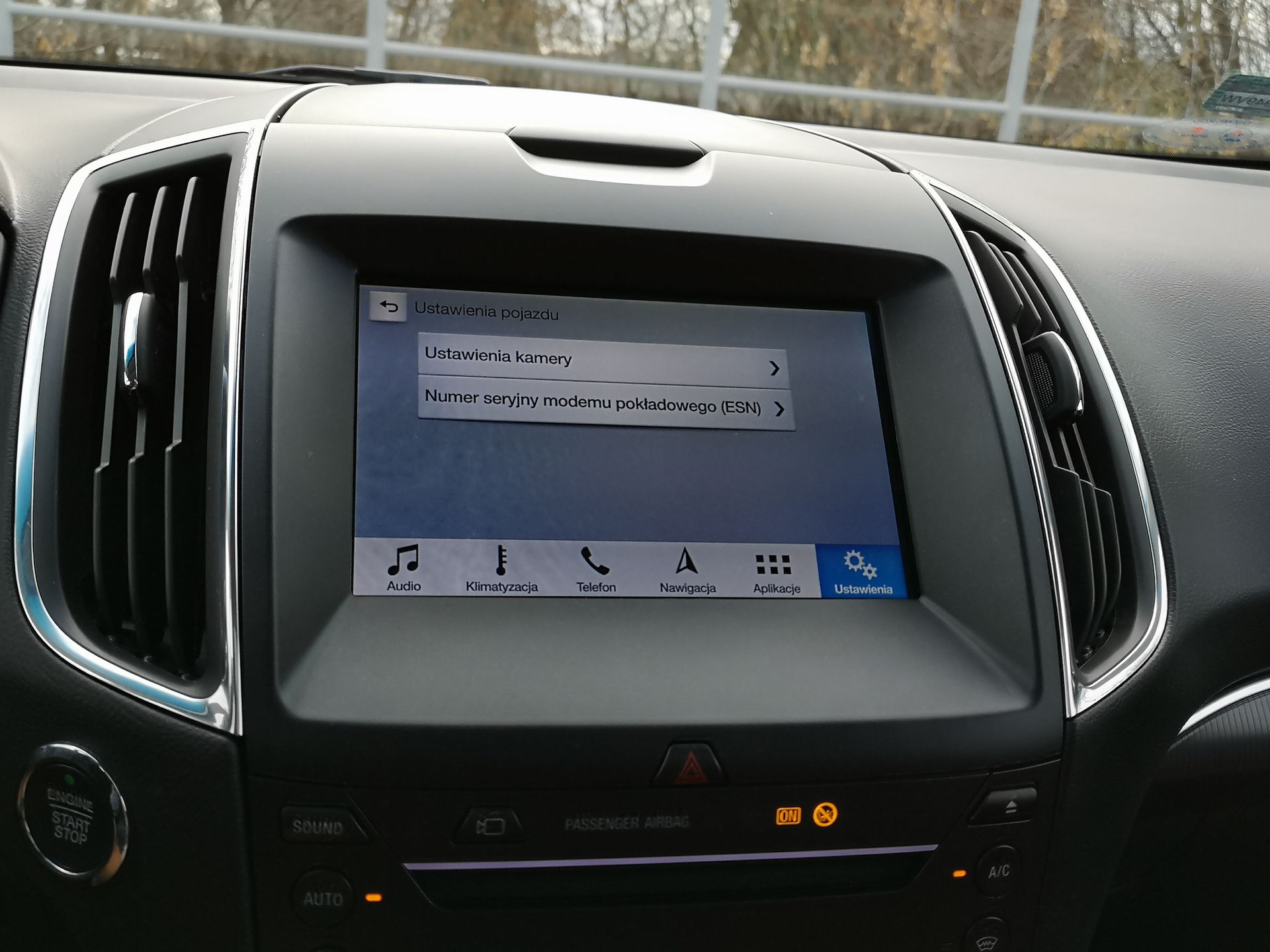 Ford Edge: audio B&O PLAY, wspomaganie parkowania i system Ford SYNC 3 12