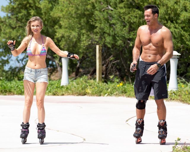 "Top Model": Joanna Krupa szaleje z mężem na rolkach