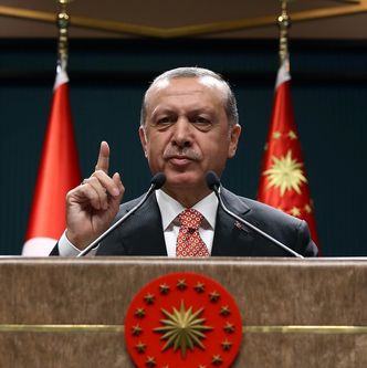 Erdogan: Niemcy popełniają samobójstwo