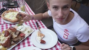Zobacz, co dostała do jedzenia Natalia Kaczmarek. "To jest mięso?"