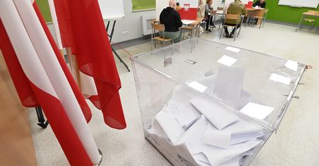 Wybory samorządowe 2024. II tura. Czy na wybory można iść z paszportem?