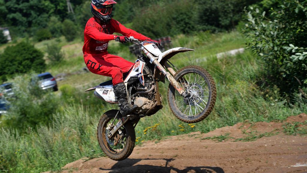 Materiały prasowe / Kozackie szkolenie dla fanów enduro. Spotkaj się z Eliaszem Davidsonem!