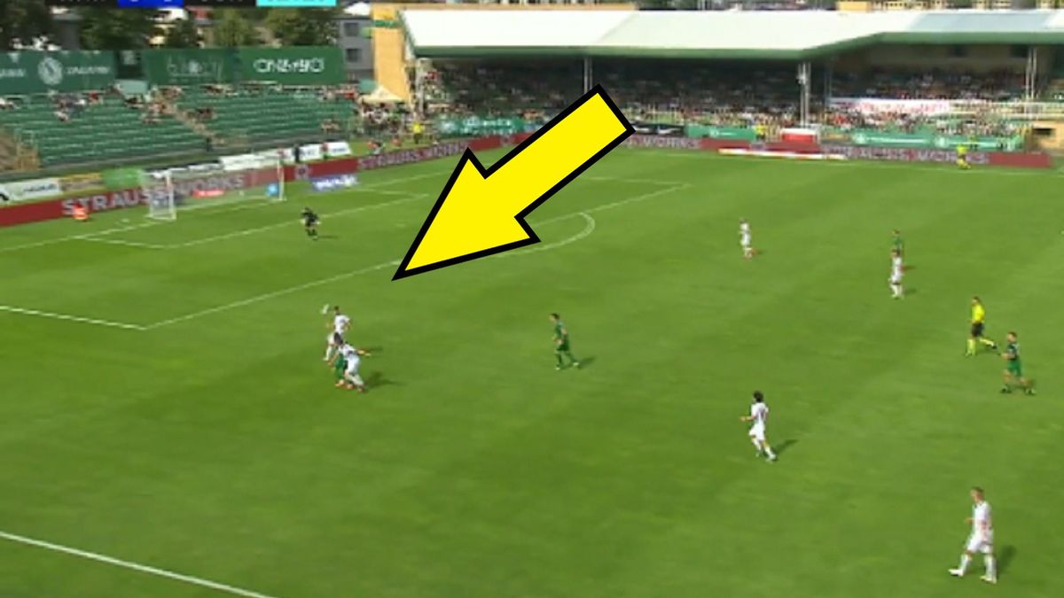 Twitter / oficjalny profil Canal+ Sport / Fatalny kiks Kryspina Szcześniaka