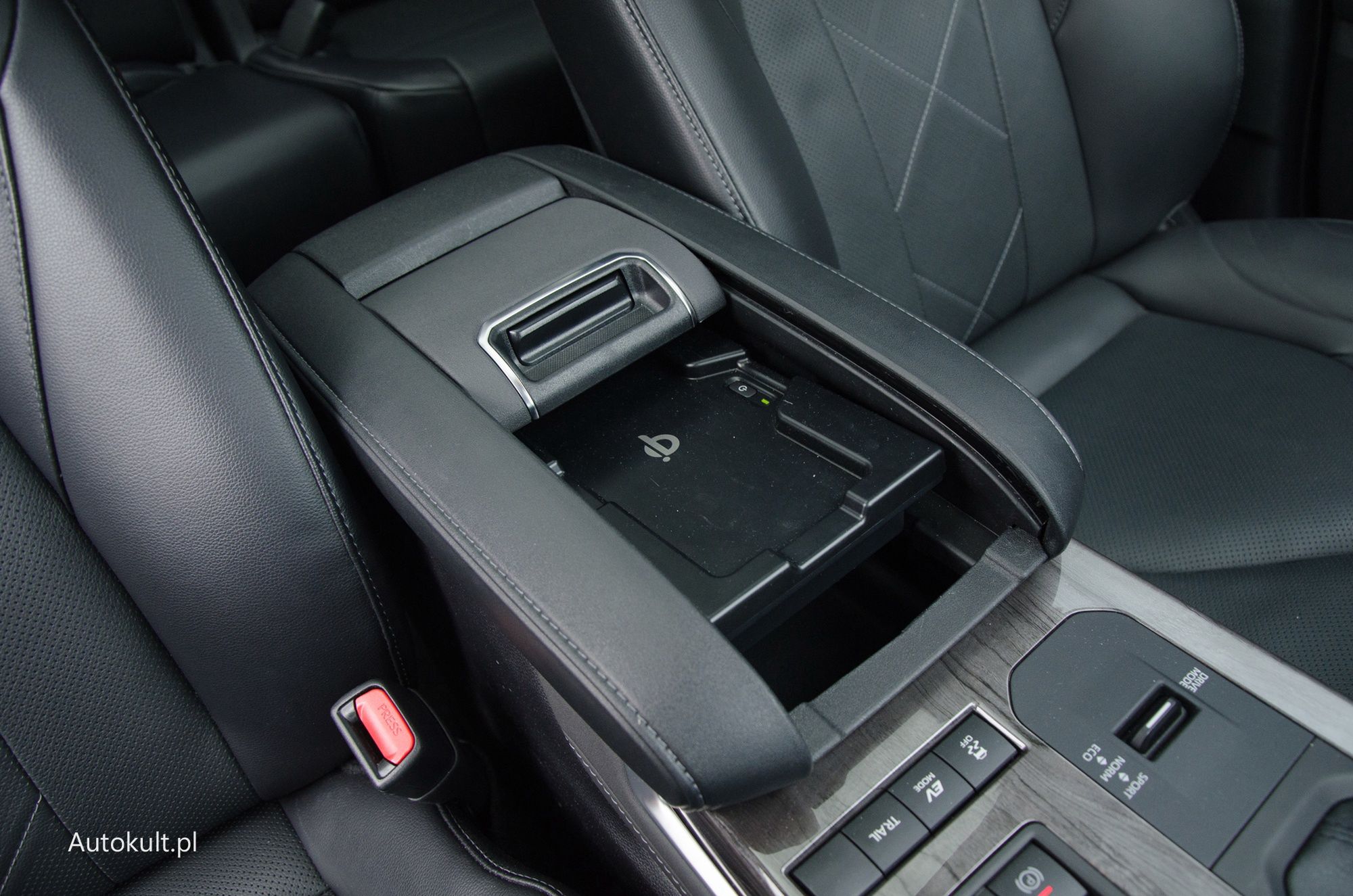 Ford Explorer vs. Toyota Highlander