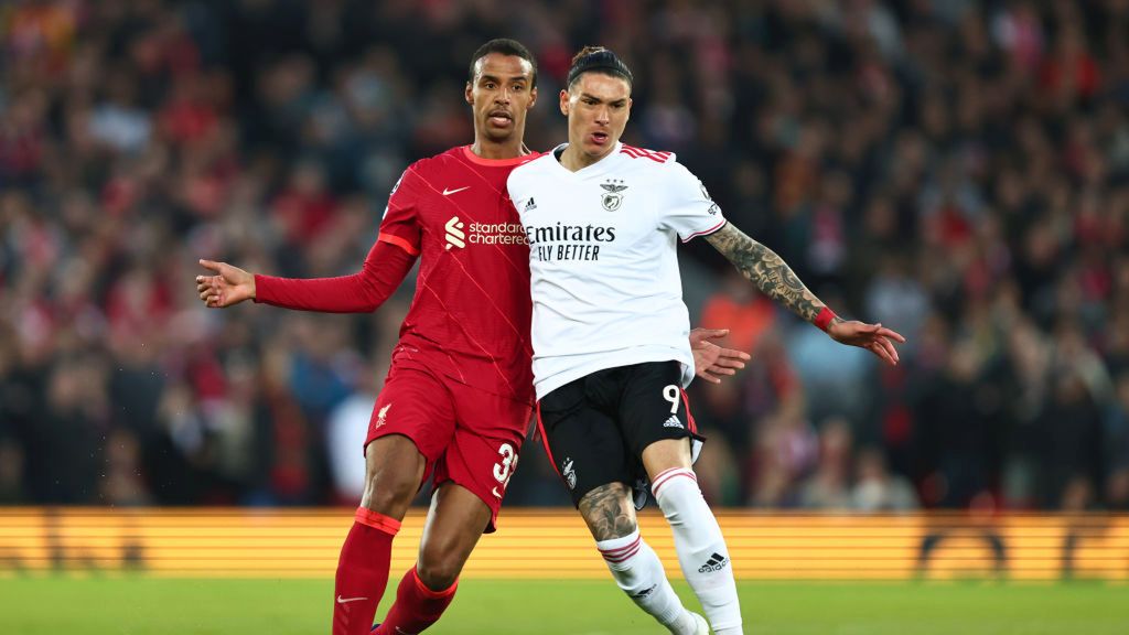 Getty Images / Marc Atkins / Na zdjęciu: Joel Matip i Darwin Nunez