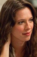 Eric Bana i Rebecca Hall mają towarzystwo w sądzie