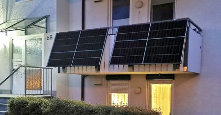 Prąd za darmo z balkonu? W Niemczech już pół miliona instalacji. W Polsce wciąż opór
