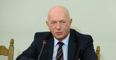 Wyłudzenia VAT to nie napad dla kiosk. Ćwiąkalski: Prokuratura nie ma własnych agentów