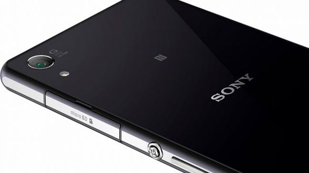 Xperia Z3 u boku Galaxy Note'a na zdjęciu. Znamy wielkość jej ekranu? 1