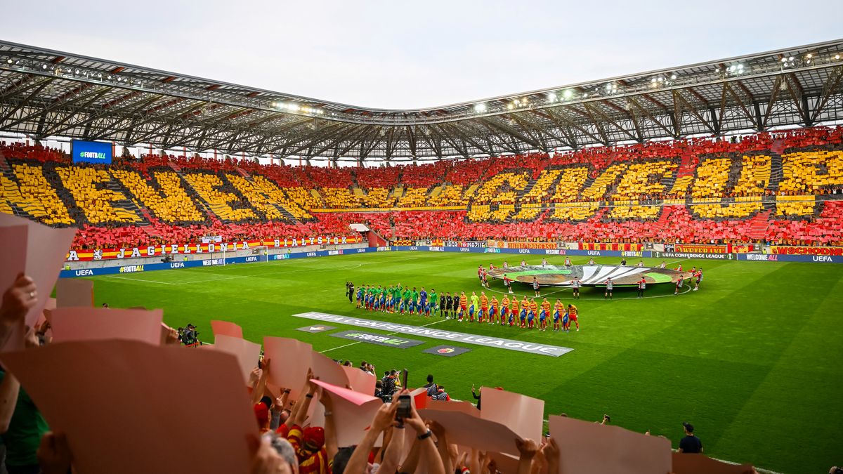Getty Images / Mateusz Słodkowski / Na zdjęciu: Jagiellonia Białystok została ukarana przez UEFA