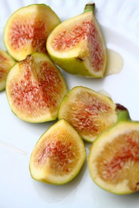 Figi w puszce w lekkim syropie (owoce i płyn)