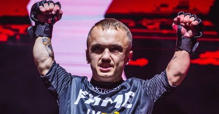 Mini Majk z Ekipy Friza pochwalił się DZIEWCZYNĄ! Fani ostrzegają influencera: "Ocenia po ZAWARTOŚCI PORTFELA"