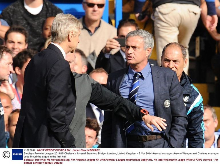 Podczas derbów Londynu Arsene Wenger i Jose Mourinho mieli sobie wiele do powiedzenia