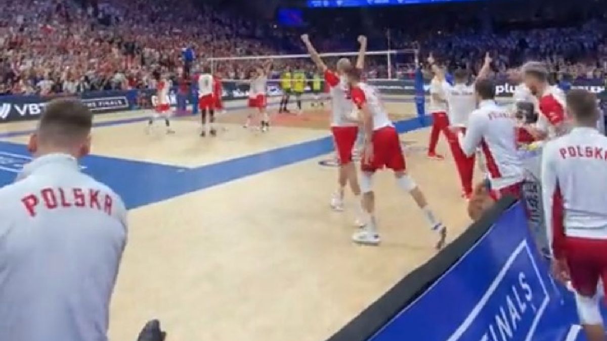 Zdjęcie okładkowe artykułu: Twitter / Volleyball World / Ostatnia akcja w meczu Polska - Brazylia