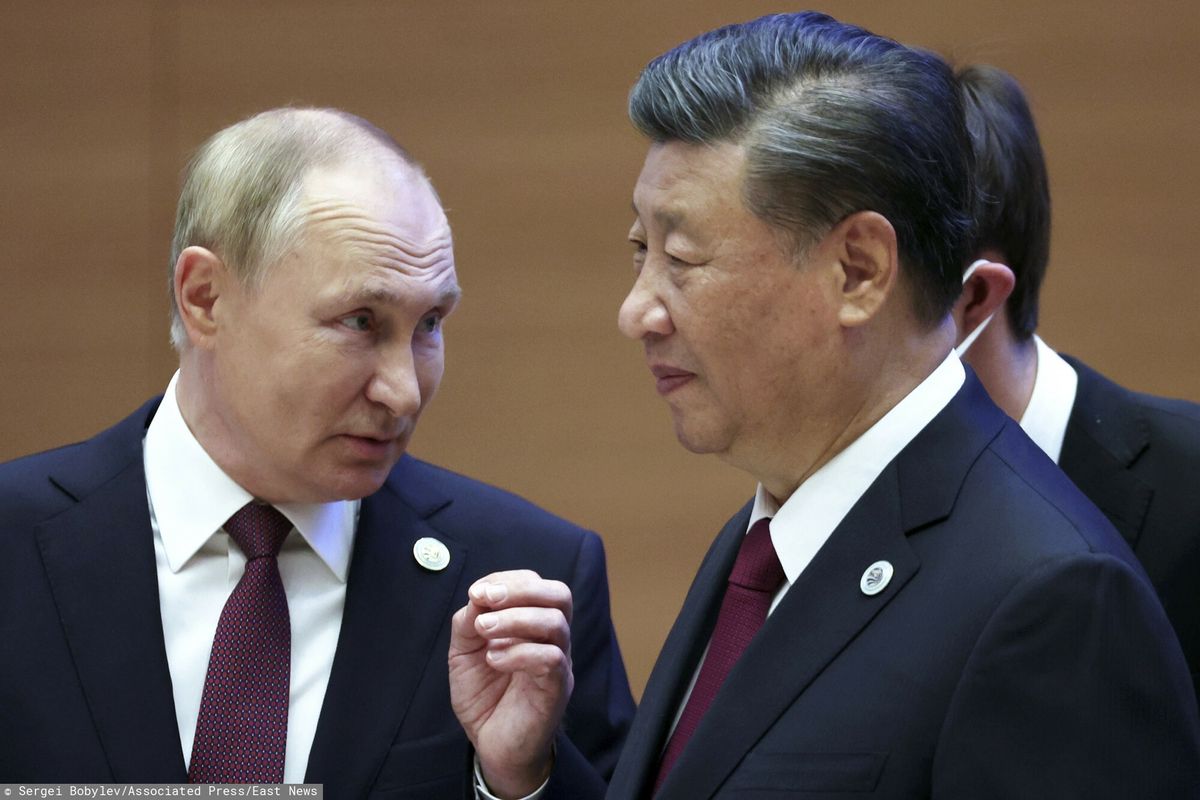Wladimir Putin i Xi Jinping na spotkaniu w Uzbekistanie 