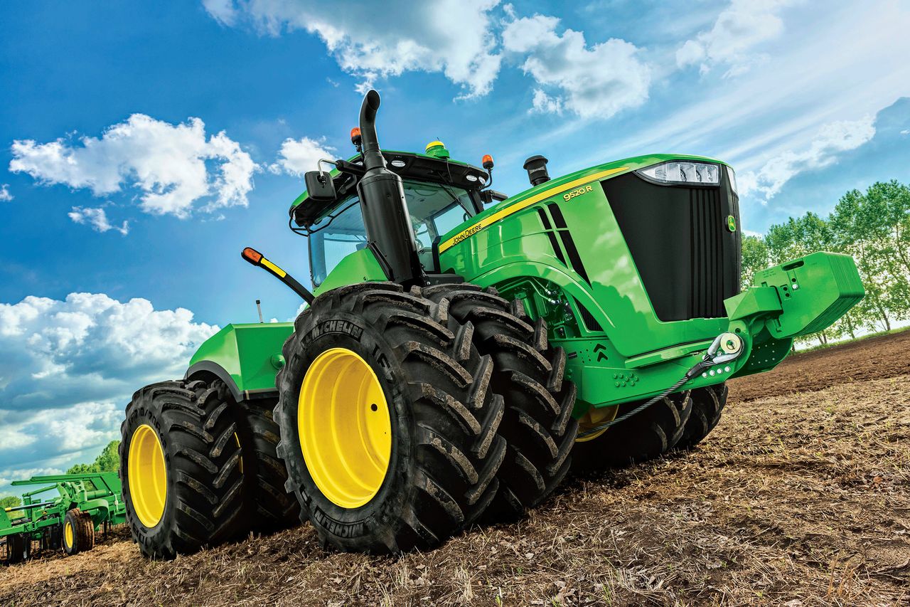 Oprogramowania traktorów przerabiać nie wolno – bo rolnik mógłby słuchać pirackiej muzyki