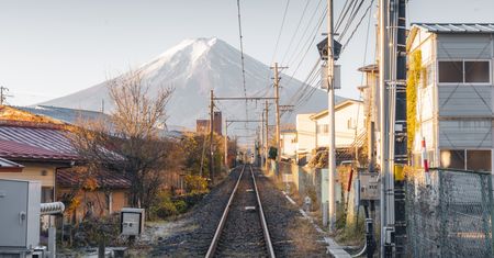 Jeśli Japonia, to tylko ta wycieczka. Będziesz podróżować jednym z najszybszych pociągów świata