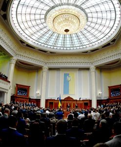 Przerwano obrady w ukraińskim parlamencie. Spór o umowę z USA