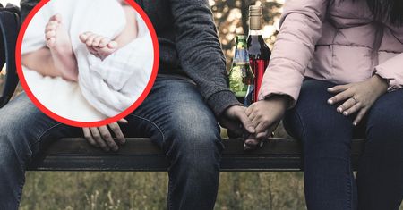 Bezdomni zostali rodzicami. Noworodkiem opiekowali się w stanie nietrzeźwości